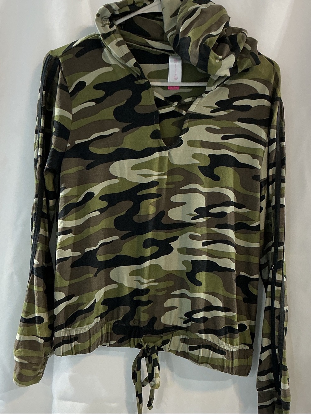 No Boundaries Camo Hooded Pullover in Olive, Black, Tan